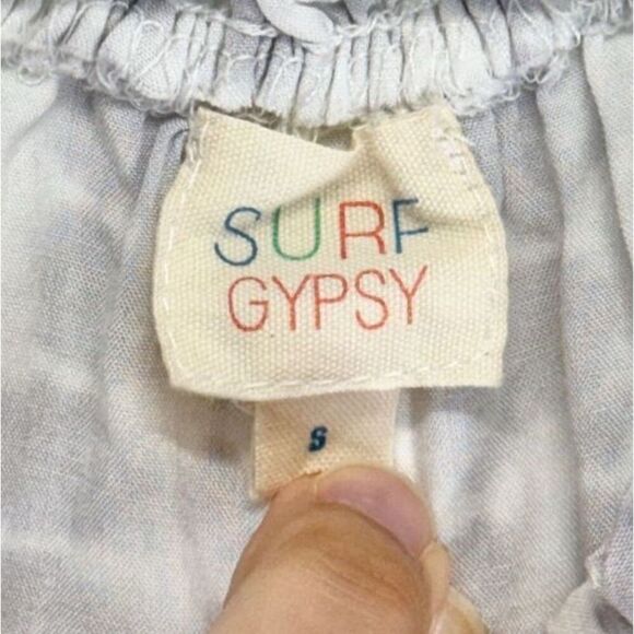 Surf Gypsy Metallic Star Print Crochet Size Small Ruched Off Shoulder Crop Top - Picture 7 of 7